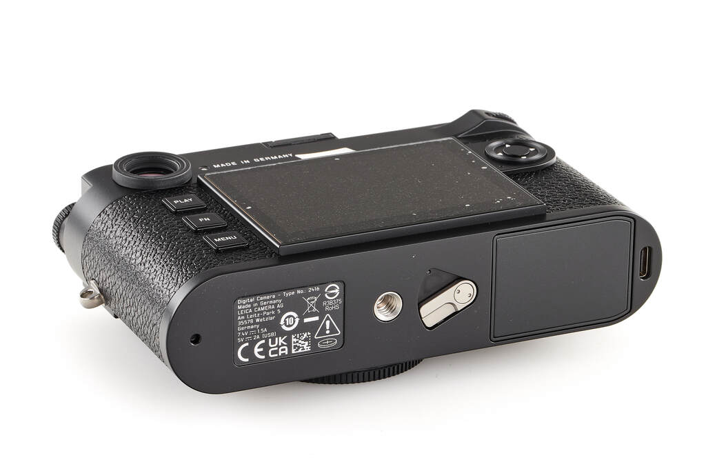 Leica M11-P 20211 black - like new 1 year of guarantee Leica M11-P 20211 black - like new 1 year of guarantee