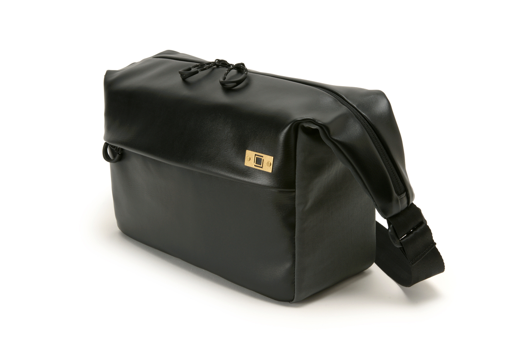 Artisan&Artist PVC leather/Nylon bag ACAM BS0002 BKGY
