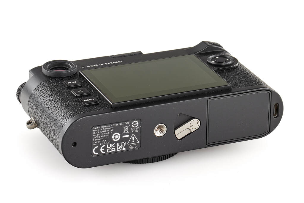 Leica M11-P 20211 black - with 2 years guarantee