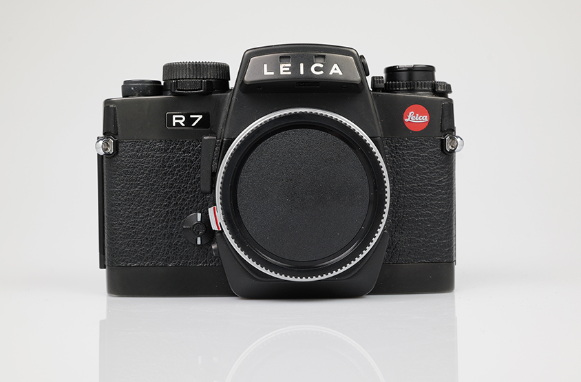 LEICA R7, schwarz