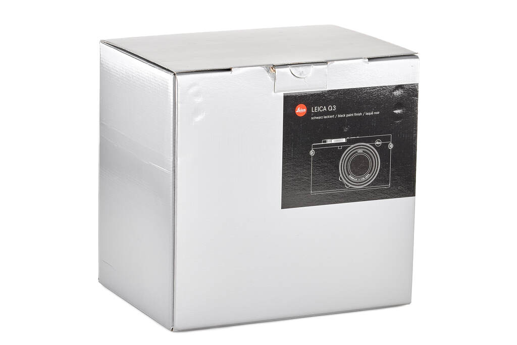 Leica Q3 19082 - with full guarantee