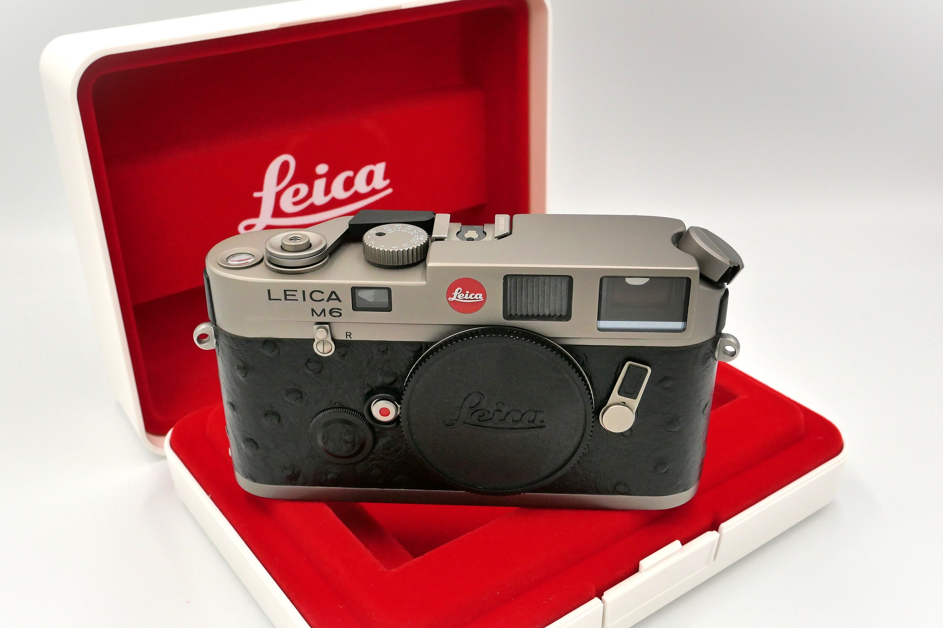 Leica M6, Titanium