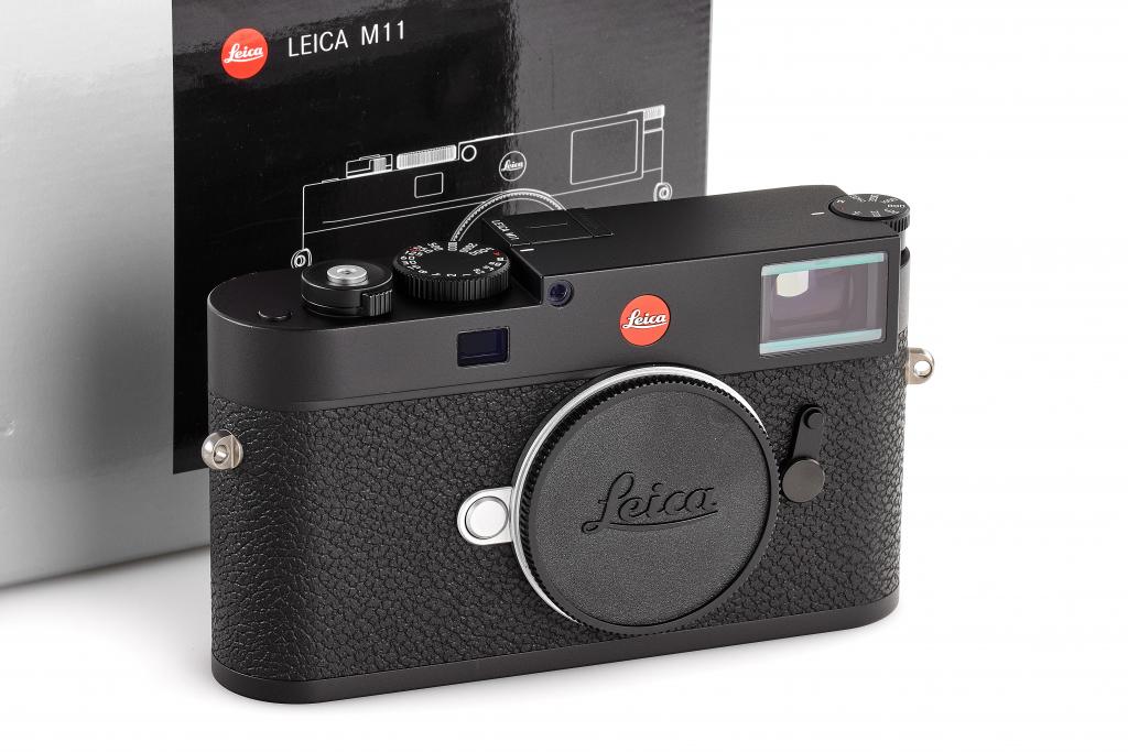 Leica M11 20200 black - like new with one year of guarantee