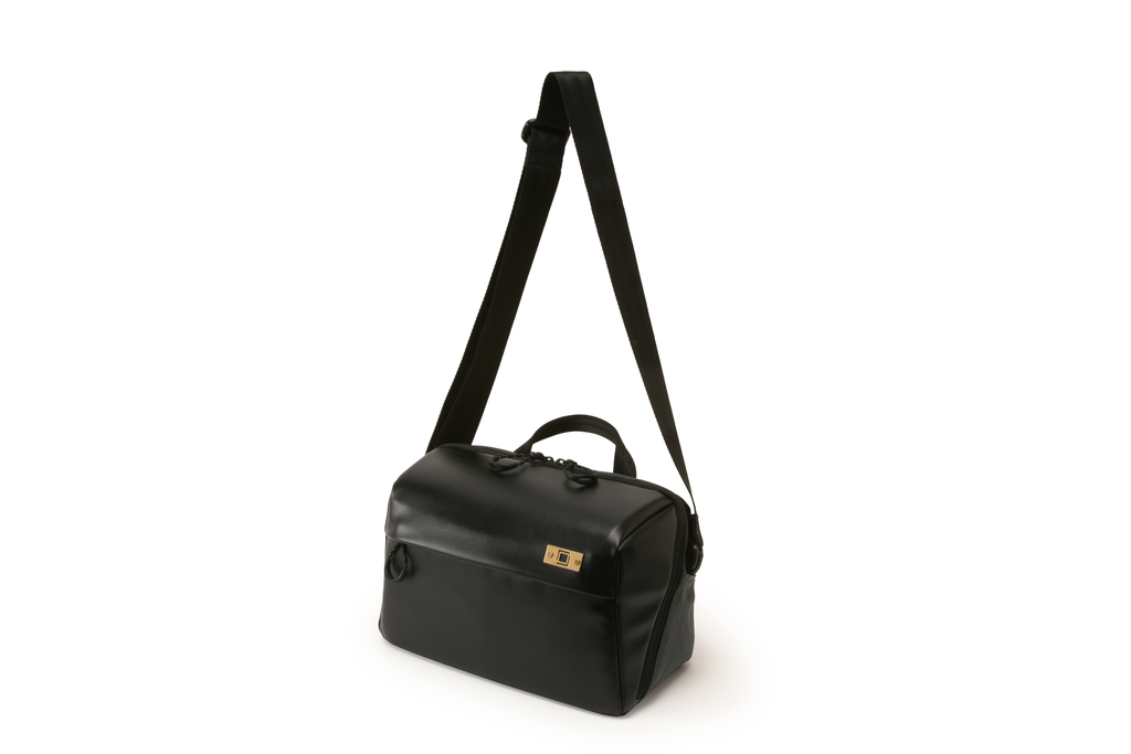 Artisan&Artist PVC leather/Nylon bag ACAM BS0003 BKGY