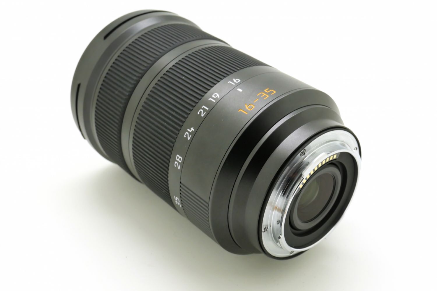 Leica Super-Vario-Elmar-SL 3.5-4.5/16-35 ASPH. - 11177SH Leica Super-Vario-Elmar-SL 3.5-4.5/16-35 ASPH. - 11177SH