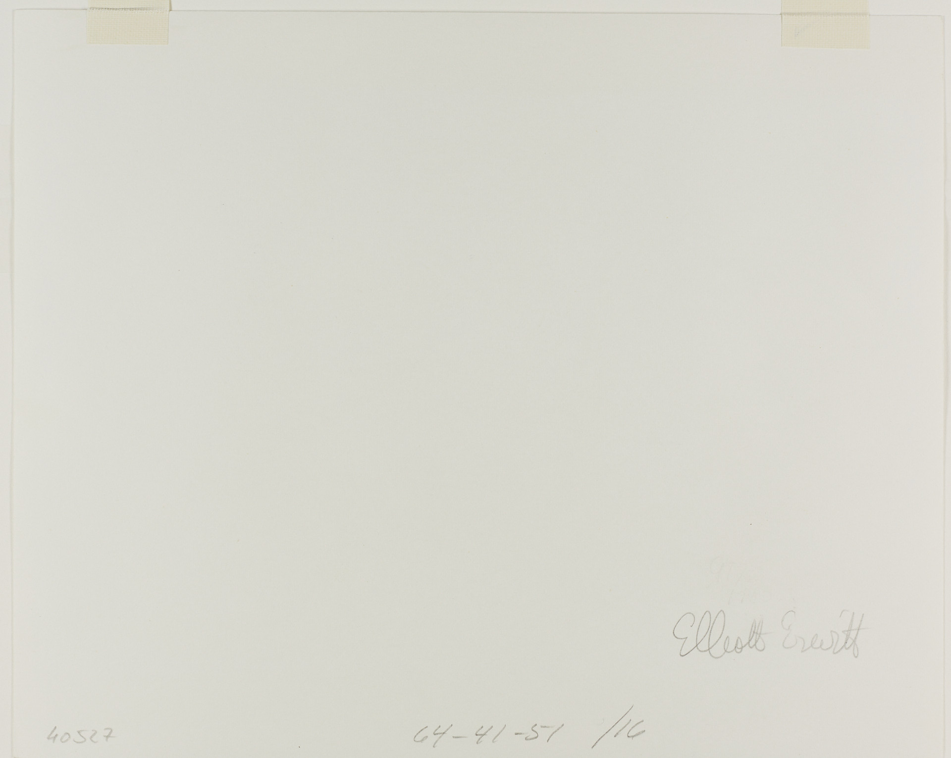 ELLIOTT ERWITT (* 1928) - Open Air Confession, Poland 1964 ELLIOTT ERWITT (* 1928) - Open Air Confession, Poland 1964