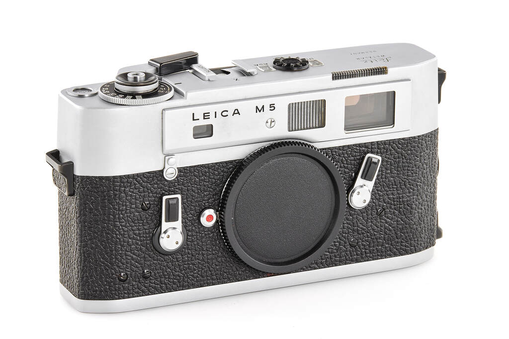 Leica M5 chrome 2-lug - first batch
