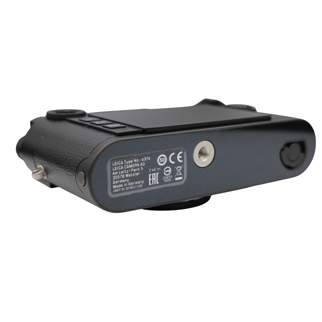 LEICA M10 MONOCHROM, black chrome finish