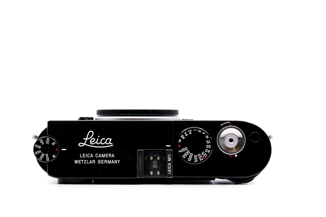 Leica M11, glossy black lacquered (EU/US/CN)