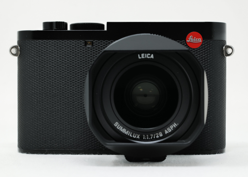 Leica Q3, schwarz lackiert (Version EU/US/CN)