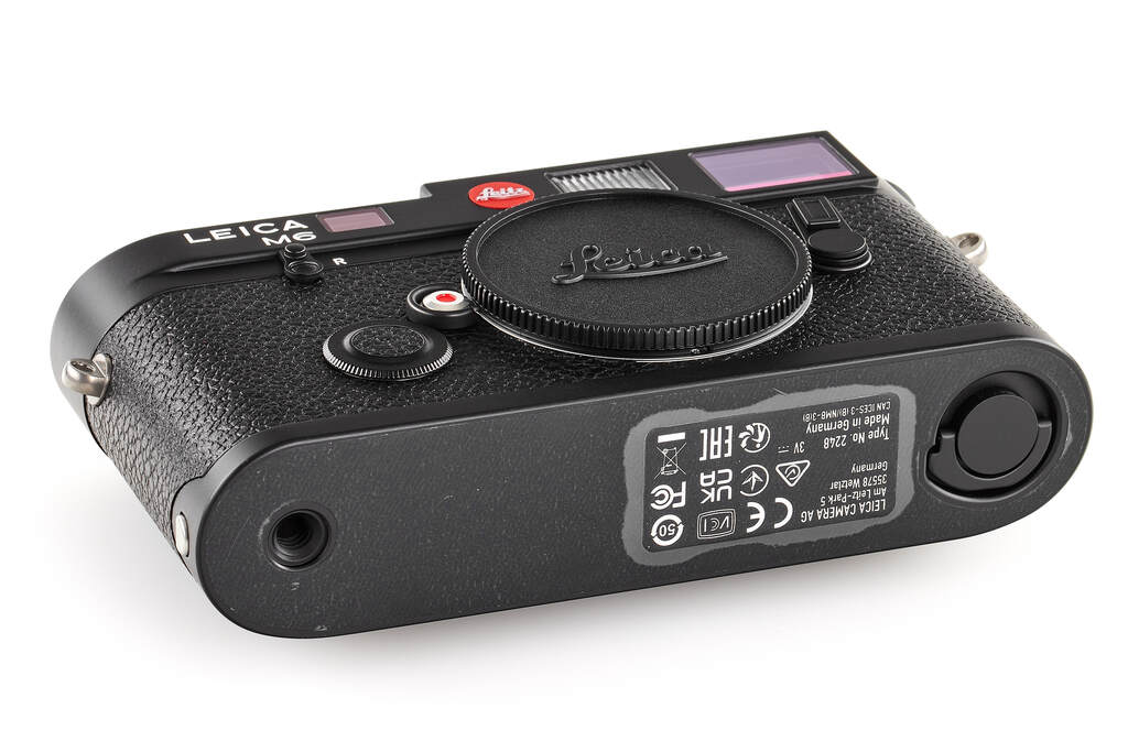 Leica M6 10557 black Preseries - like new with full guarantee