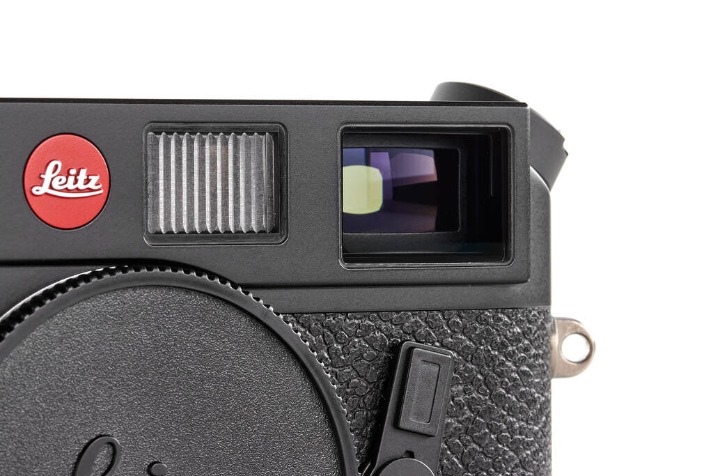 Leica M6 reissued 10557 black  - like new with two year guarantee