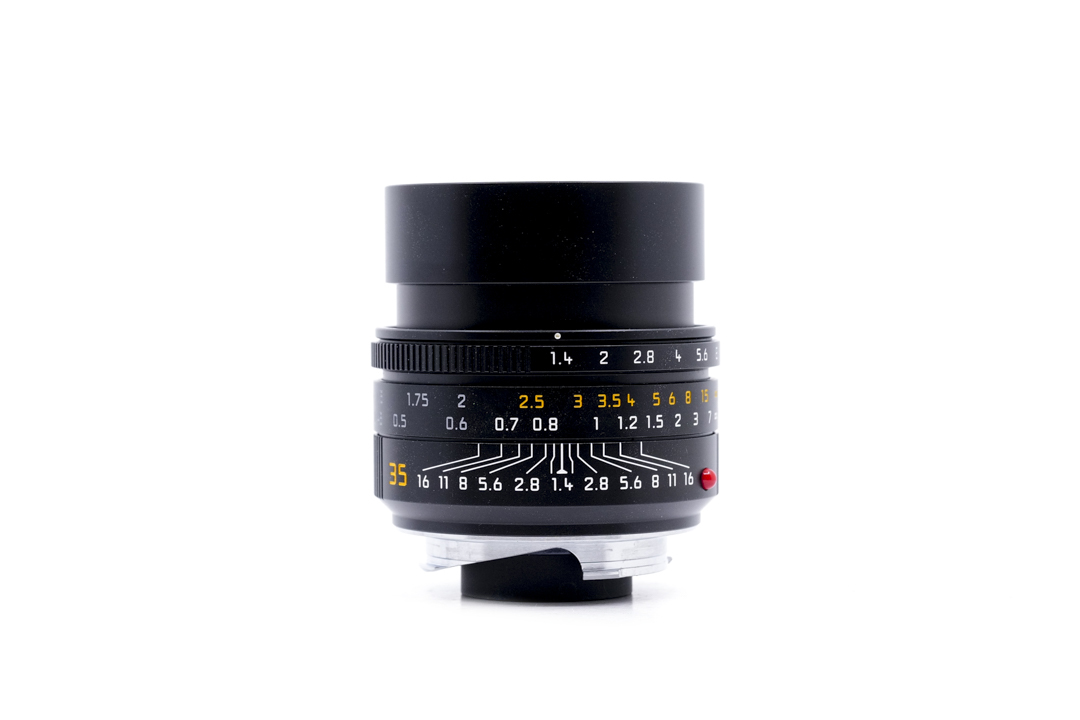 Leica Summilux-M 1,4/35mm ASPH. "Close Focus"