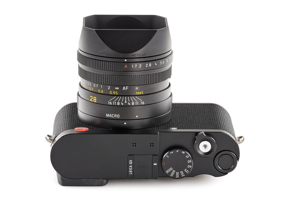 Leica Q3 19080 - like new with one year guarantee