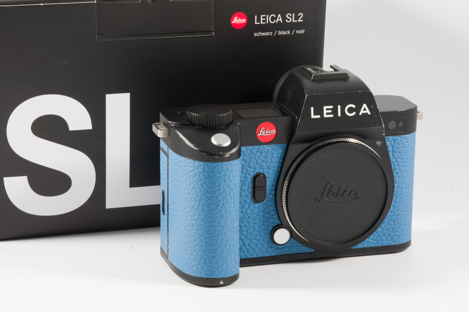 Leica SL2 black, blue leather 