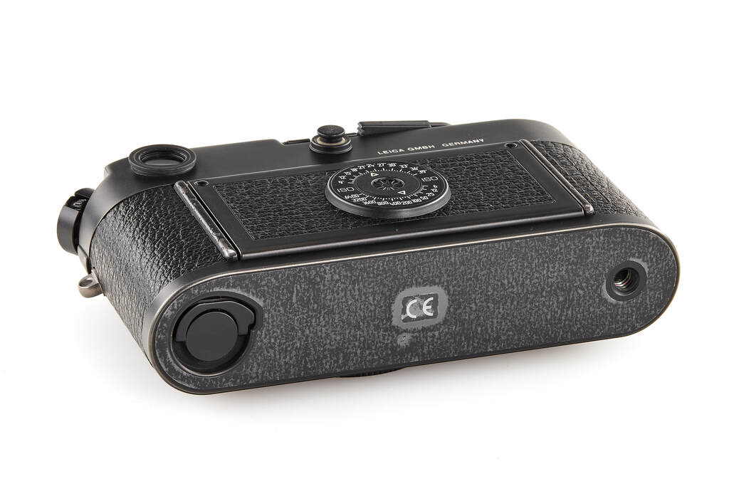 Leica M6 10404 black "big M6 engraving"