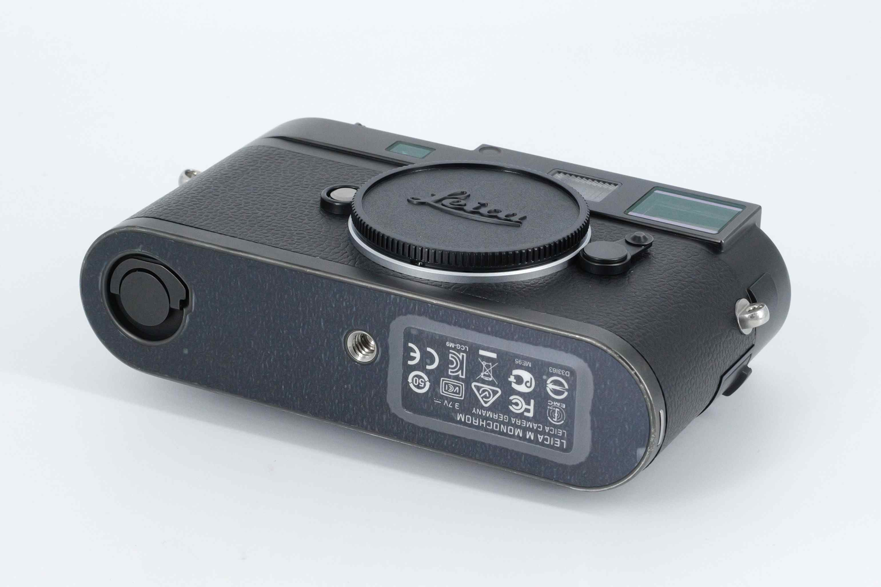 M Monochrom, black chrome finish