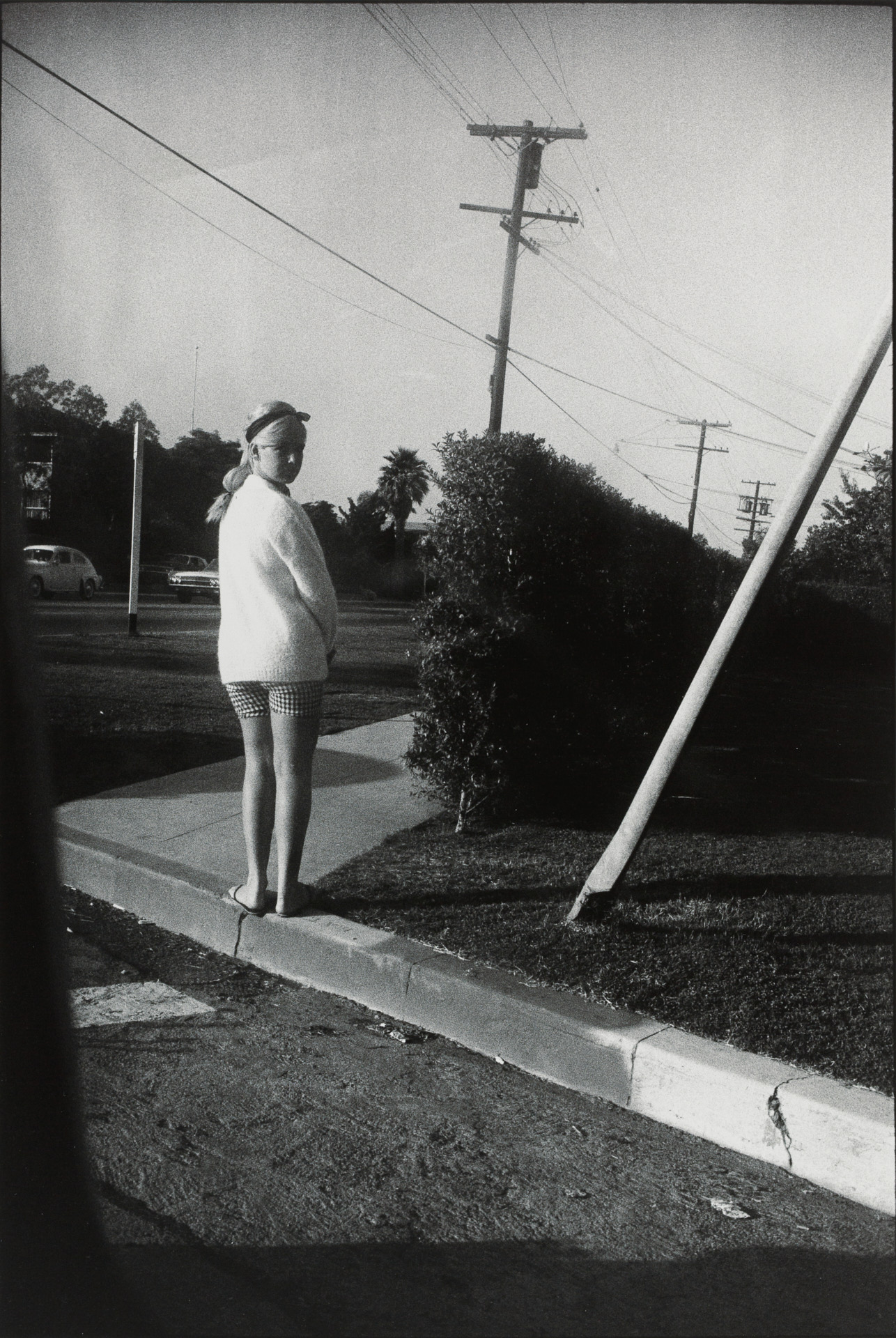 GARRY WINOGRAND (1928–1984) - Untitled (from ‘Women Are Beautiful’), Los Angeles 1964 GARRY WINOGRAND (1928–1984) - Untitled (from ‘Women Are Beautiful’), Los Angeles 1964