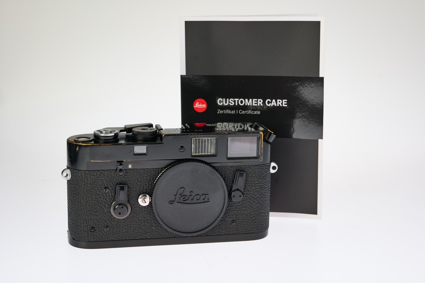 Leica M4 black paint Leica M4 black paint