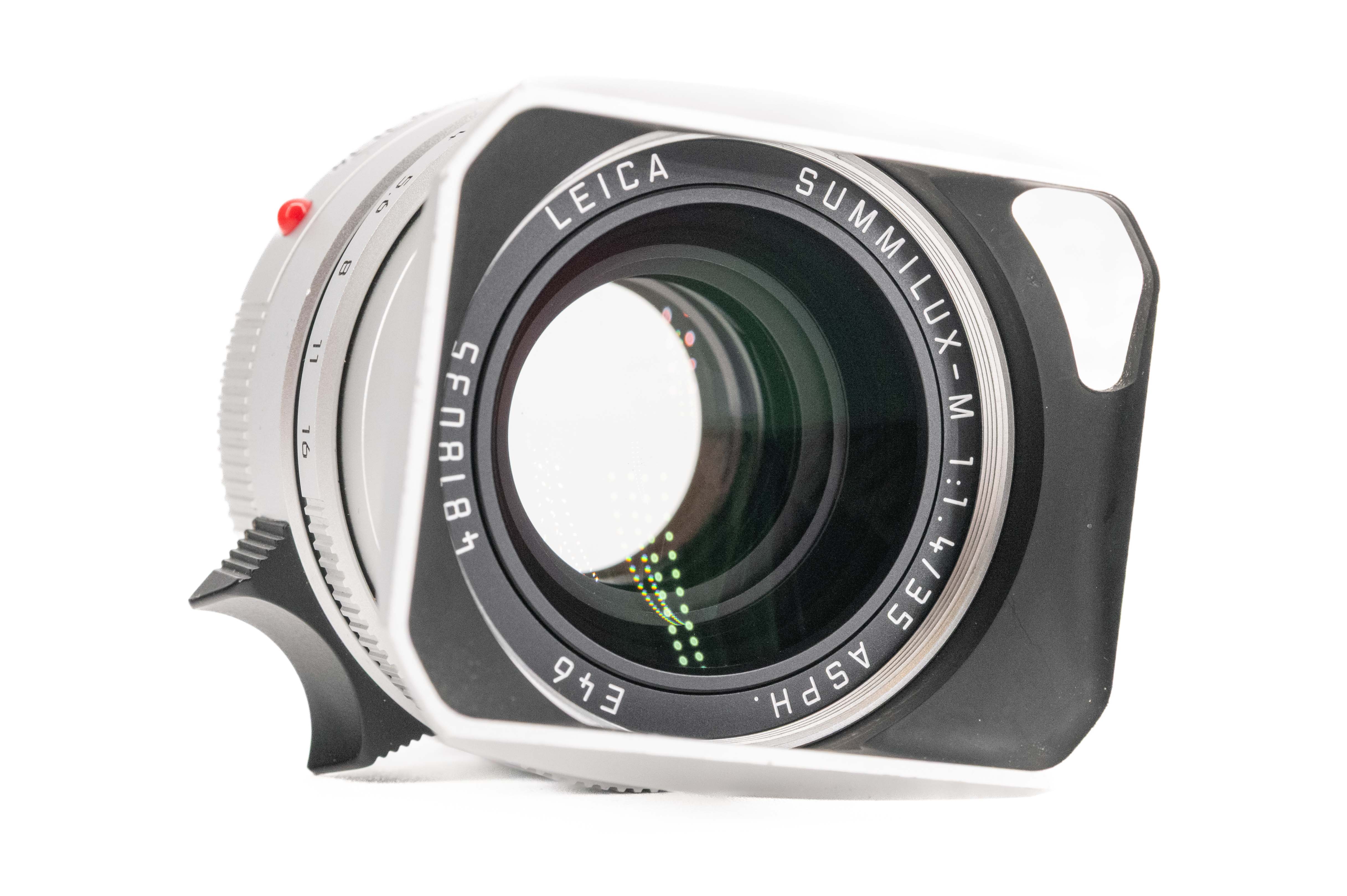 Leica Ex-Demo Summilux-M 35mm f/1.4 ASPH FLE Silver Anodised 11675