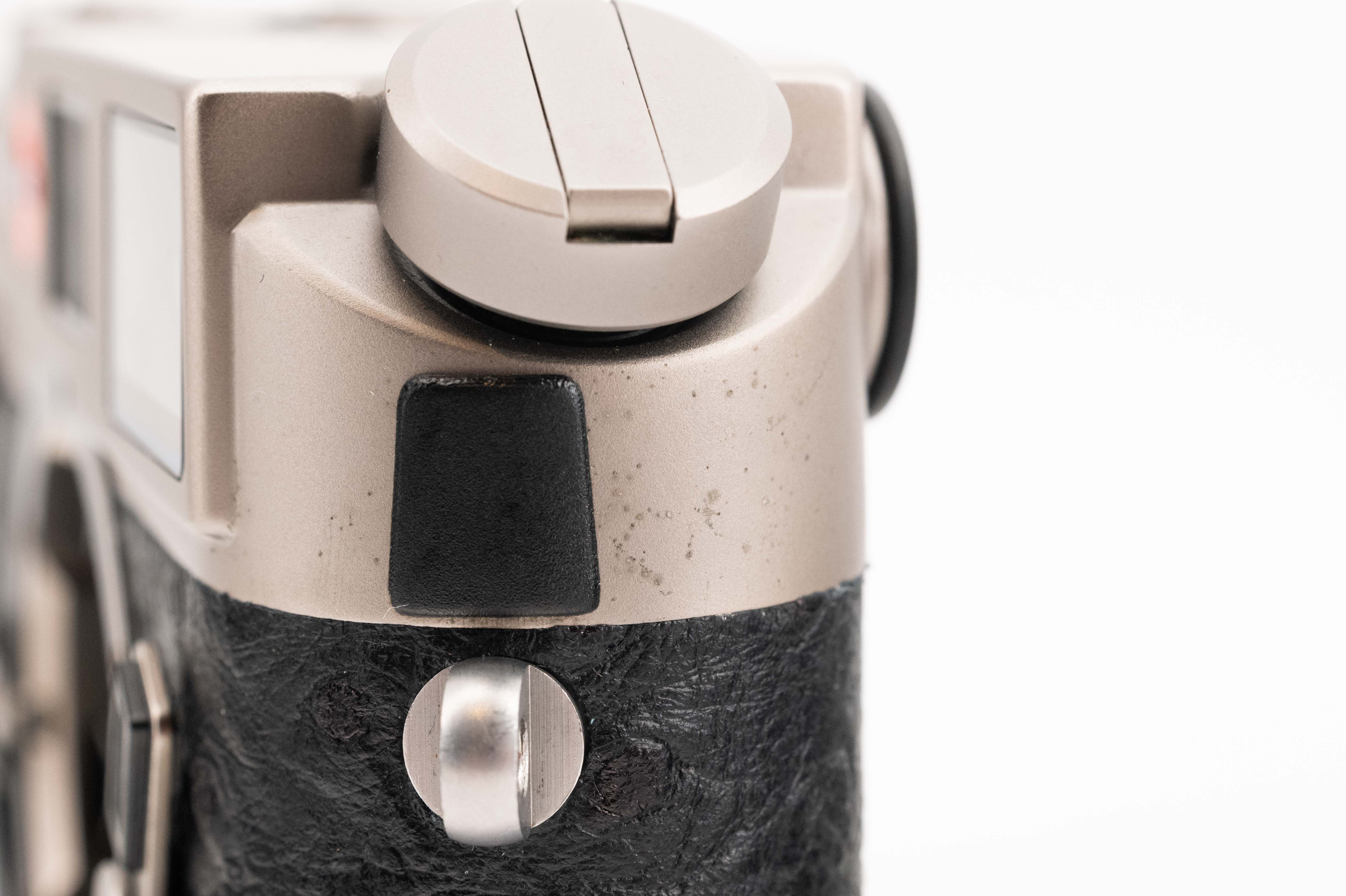 Leica M6 Classic Titanium 0.72x Outfit 10412