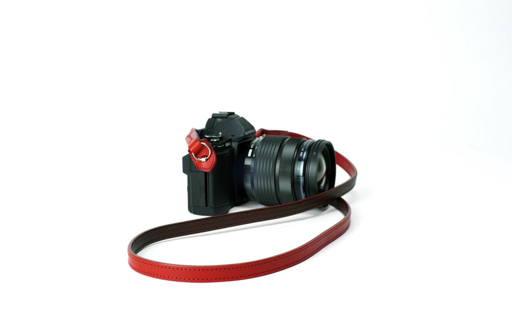Artisan&Artist Leather camera strap ACAM 280L RED