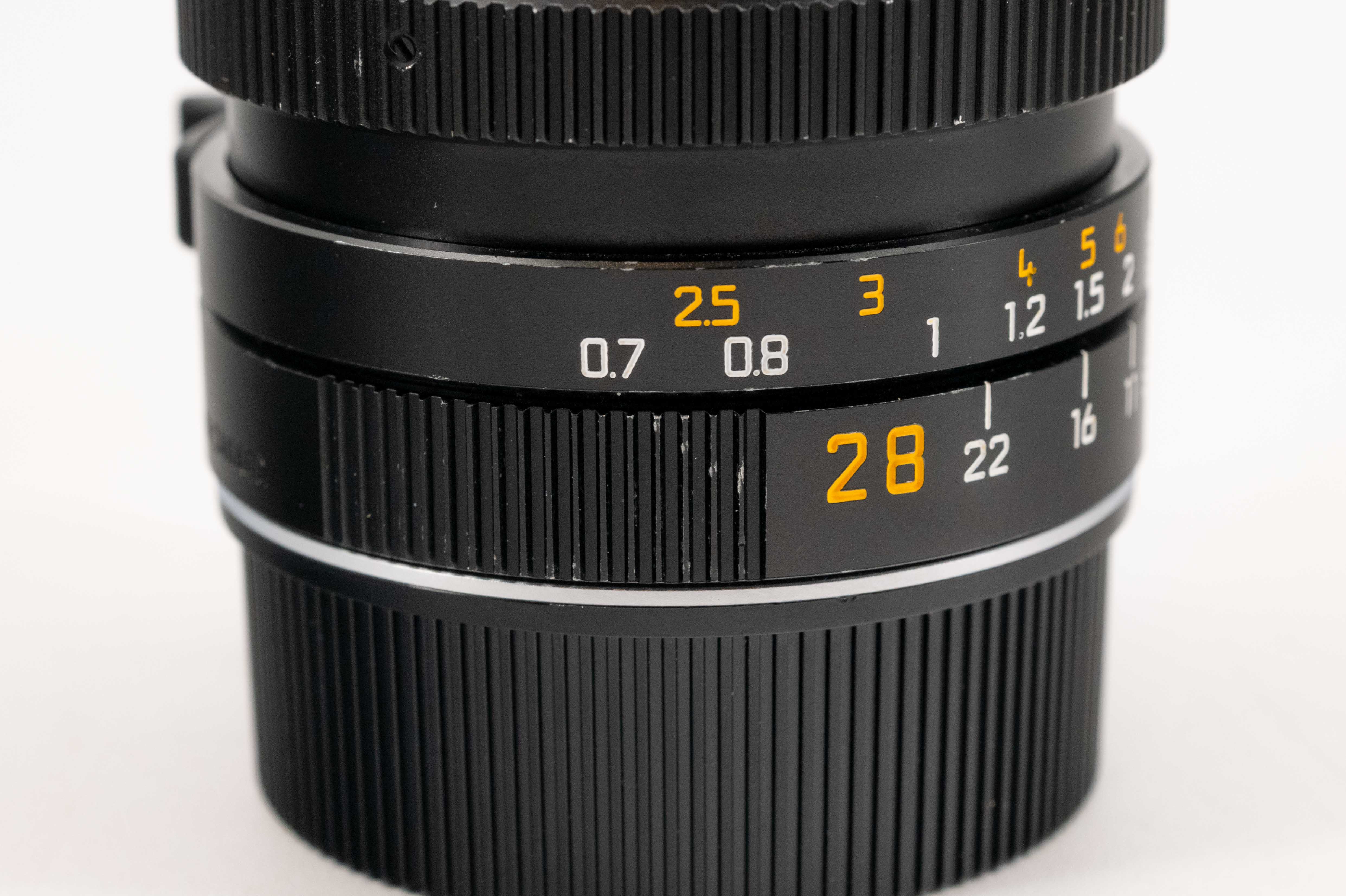 Leica Elmarit-M 28 mm f/2,8 11804 Leica Elmarit-M 28 mm f/2,8 11804