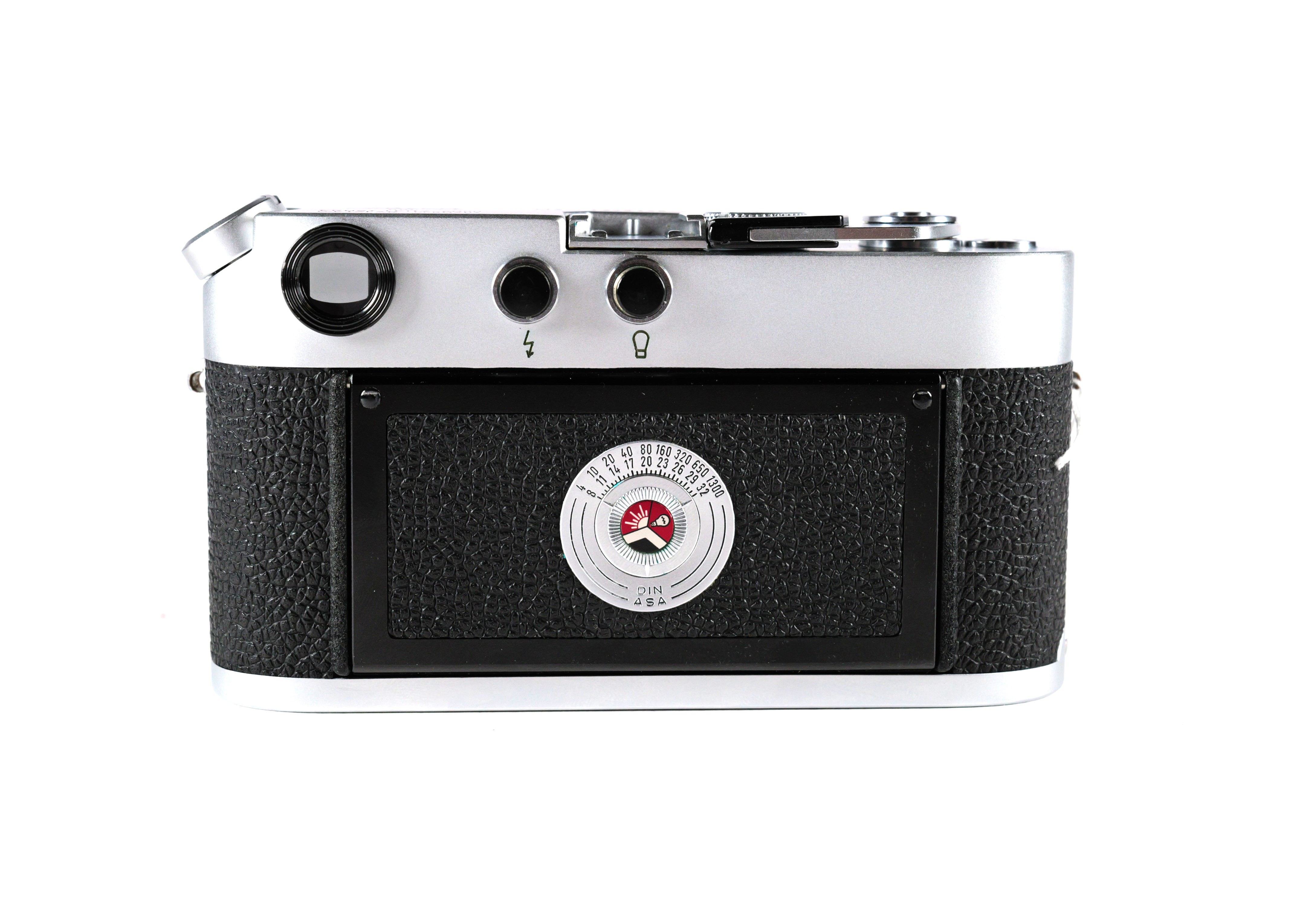Leica M4 silver chrome | Leica Camera Classic