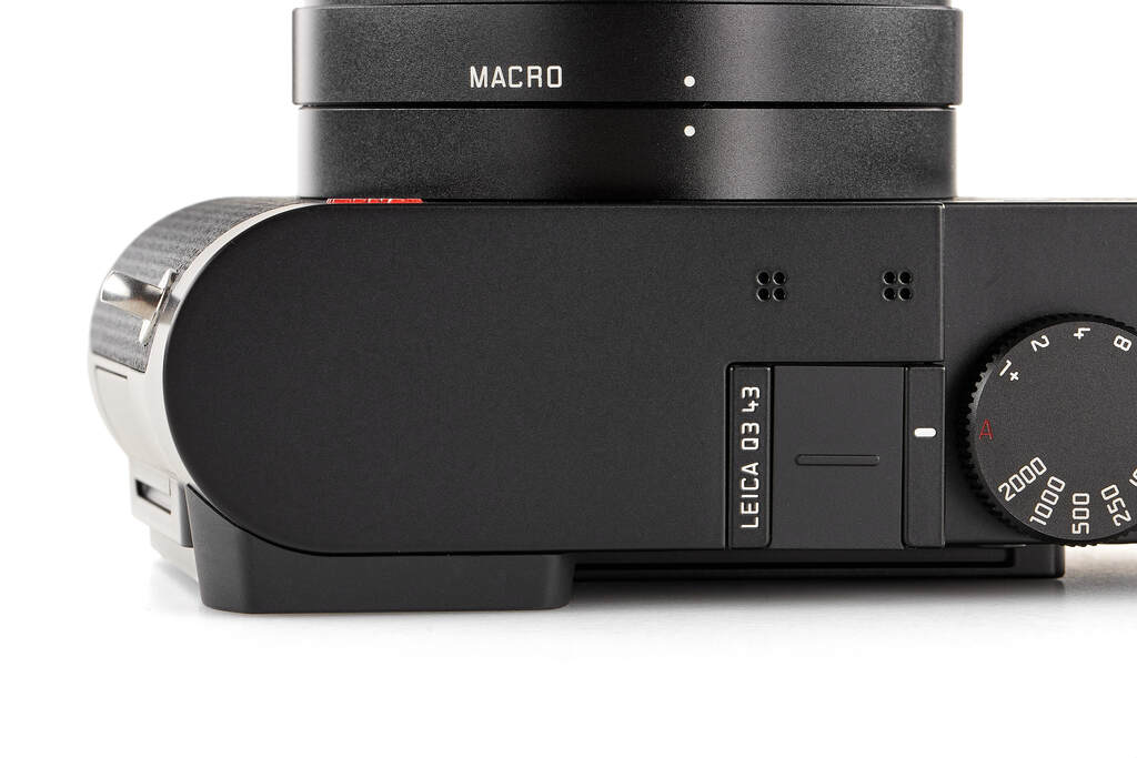 Leica Q3 43 19084 - like new with 2 years guarantee