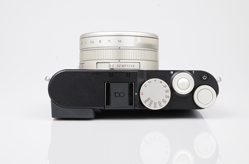 D-LUX 8 – 100 YEARS OF LEICA