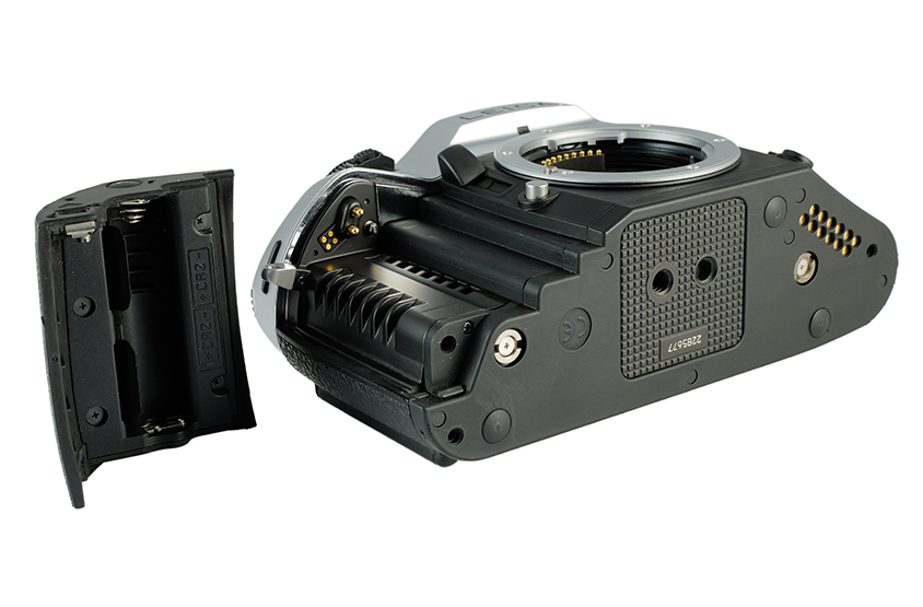 LEICA R8 chrome 10080