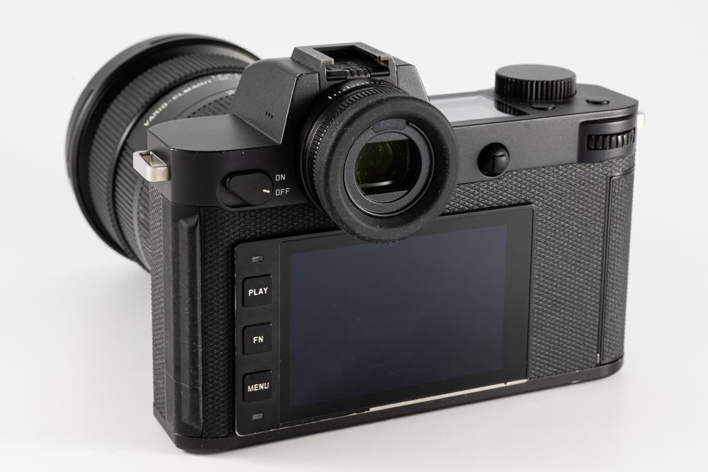 Leica SL2-S Kit (10880) mit Vario Elmarit SL 2.8/24-70mm (11189) (DEMO)