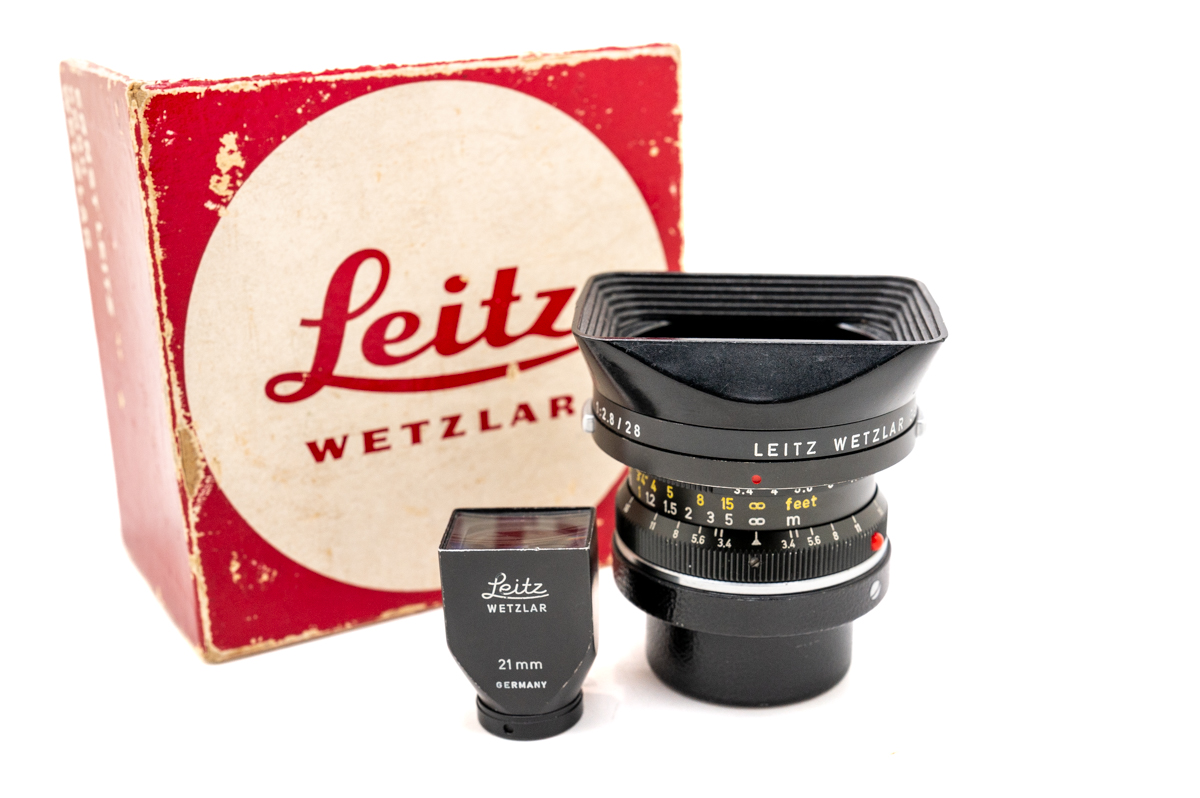 Leica 3.4/21 SUPER ANGULON-M with 21mm Leica Viewfinder  Leica 3.4/21 SUPER ANGULON-M with 21mm Leica Viewfinder