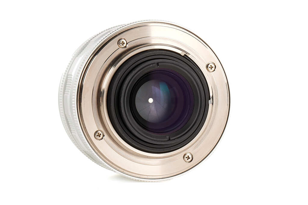 Voigtländer f. M39 28mm/1,9 Ultron