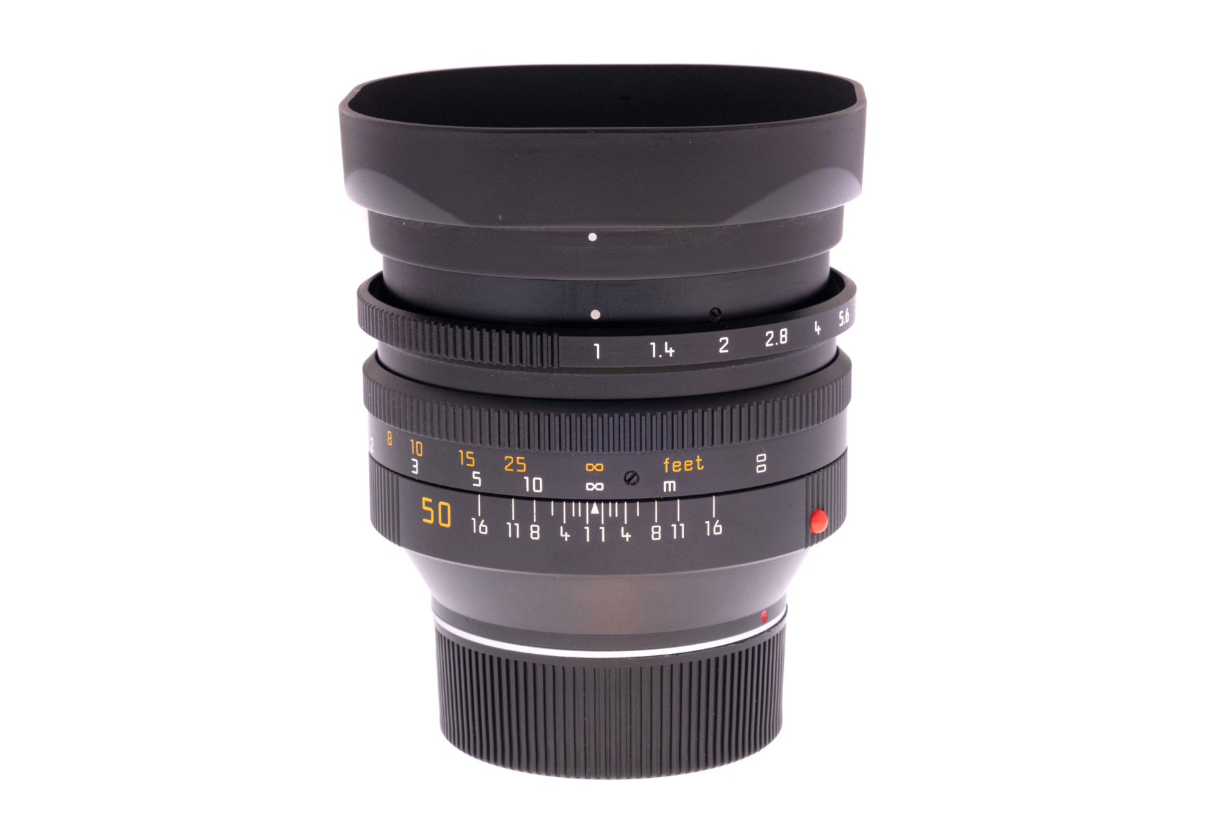 Leica Noctilux-M mit Schiebegegenlichtblende 1,0/50mm Leica Noctilux-M mit Schiebegegenlichtblende 1,0/50mm
